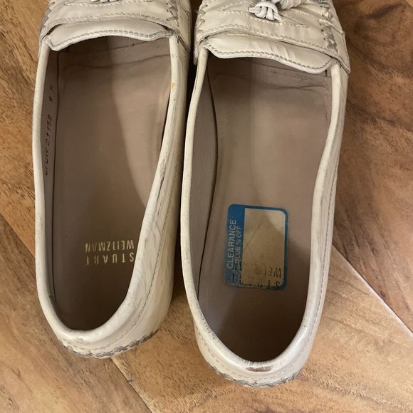 Stuart Weitzman Pointed Toe Tassel Loafer Flats White Womens 9M Patent Leather - Picture 5 of 14